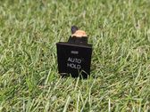Включатель AUTO HOLD