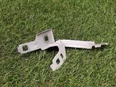 Fender mounting bracket