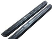 Side skirt front trim