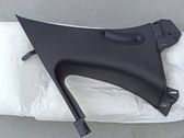 Autres éléments de garniture de porte arrière