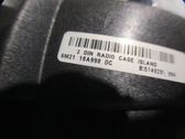 Moldura de la unidad delantera de radio/GPS