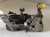 Cerradura de puerta delantera