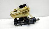 Master brake cylinder