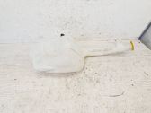 Windshield washer fluid reservoir/tank