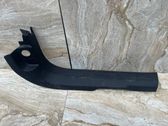 Moldura protectora del borde delantero