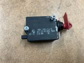 Tailgate lock latch