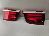 Tailgate rear/tail lights