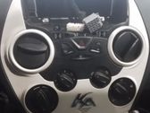 Grille d'aération centrale