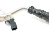 Tuyau de liquide de refroidissement moteur