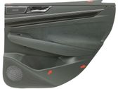 Moldura del tarjetero de la puerta trasera