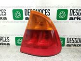 Lámpara de faros/luces traseros