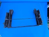 Radiator mount bracket