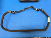 Tuyau de liquide de refroidissement moteur