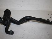 Tuyau de liquide de refroidissement moteur