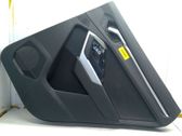 Moldura del tarjetero de la puerta trasera