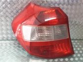 Lámpara de faros/luces traseros