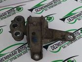 Engine mounting bracket