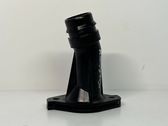 Tuyau de liquide de refroidissement moteur