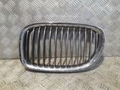 Grille de calandre avant