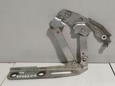 Engine bonnet/hood hinges