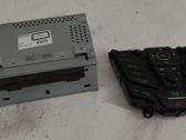 Radio / CD-Player / DVD-Player / Navigation