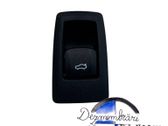 Tailgate/boot open switch button