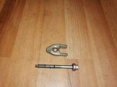 Abrazadera del inyector de combustible