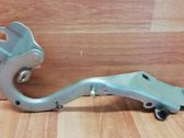 Engine bonnet/hood hinges