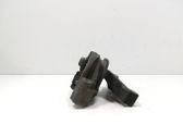 Engine mounting bracket
