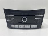 Radio / CD-Player / DVD-Player / Navigation
