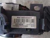 Wiper turn signal indicator stalk/switch