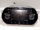 Radio / CD-Player / DVD-Player / Navigation