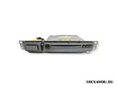 Radio / CD-Player / DVD-Player / Navigation