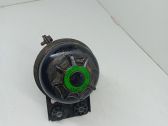 Oil filter mounting bracket