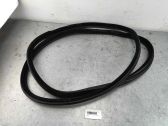 Takaoven kumitiiviste (kiinni korissa)