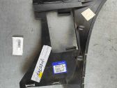Rear bumper mounting bracket