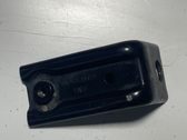 Headlight/headlamp mounting bracket