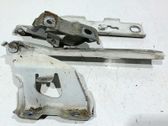 Engine bonnet/hood hinges
