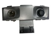 Savukkeensytytin takana