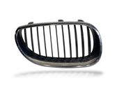 Grille calandre supérieure de pare-chocs avant