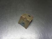 Fender mounting bracket