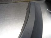 Garniture pour voûte de roue avant