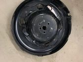 Spare wheel mounting bracket