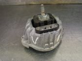 Engine mounting bracket