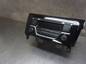 Radio / CD-Player / DVD-Player / Navigation