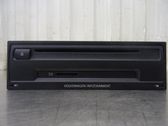 Radio/CD/DVD/GPS head unit