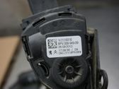 Accelerator throttle pedal