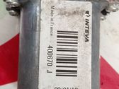 Rear door manual window regulator