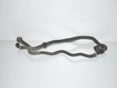 Tuyau de liquide de refroidissement moteur