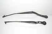 Windshield/front glass wiper blade